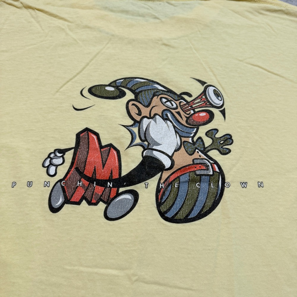 VTG Mossimo Punchin The Clown T-Shirt Men L Yellow Limited Edition Grunge 90 USA - Picture 4 of 10